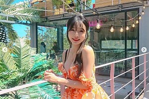 수련이 외출복 입고