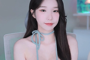 볼륨감이 ㅗㅜㅑ 나오는 존예녀