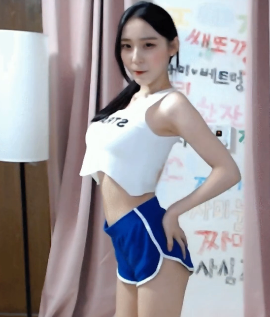 이뿌니 에스라인 몸매~