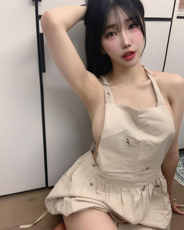 존예 눈나 앞치마만 입고 야릇하게 ㄴㅂㄹ