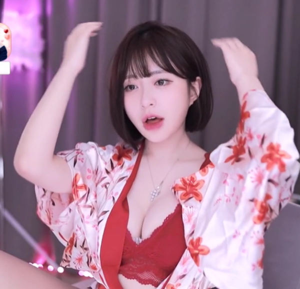 단발 존예 빵귤이 새빨간 기모노 언더웨어 ㅗㅜㅑ